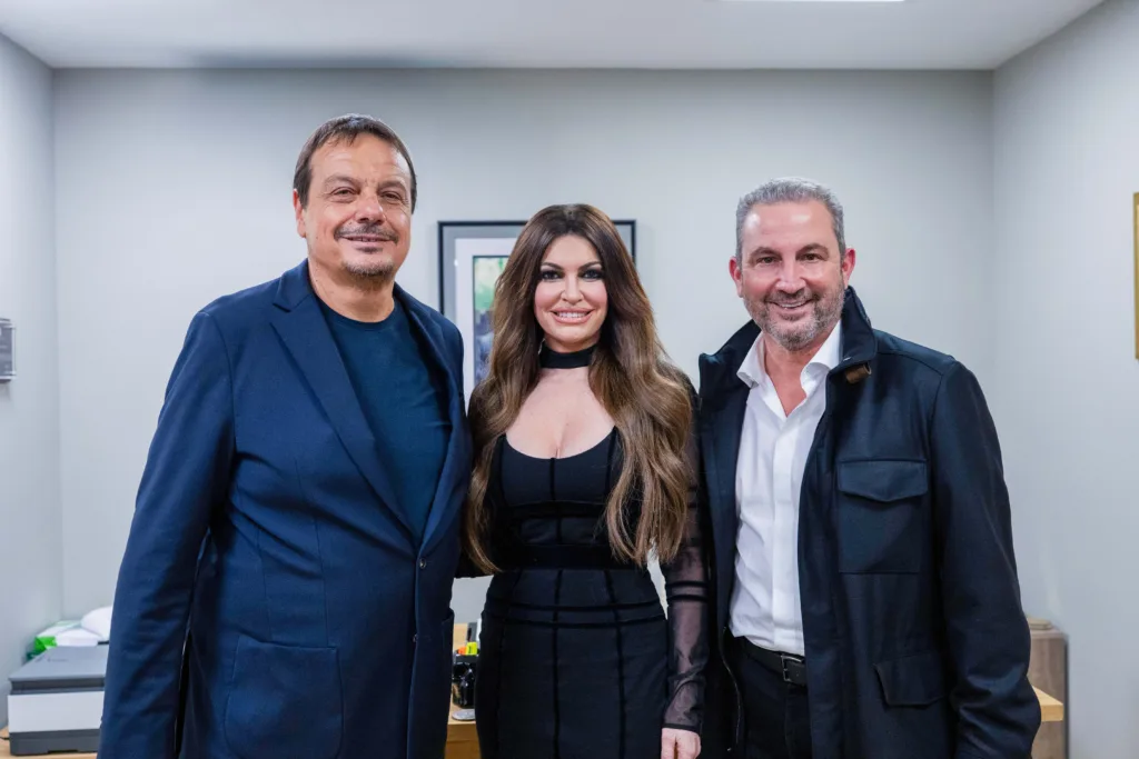 Επίσκεψη της πρέσβη των ΗΠΑ, κυρία Κίμπερλι Γκίλφοϊλ στο ΟΑΚΑ στο παιχνίδι με την Χαποελ Τελ Αβιβ