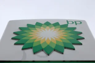 Η BP πουλά το 65% της Castrol έναντι 6 δισ. δολαρίων και κάνει στροφή στην στρατηγική της