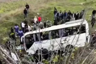 Κωνσταντινούπολη: Τροχαίο με λεωφορείο που έπεσε σε χαράδρα – 4 νεκροί