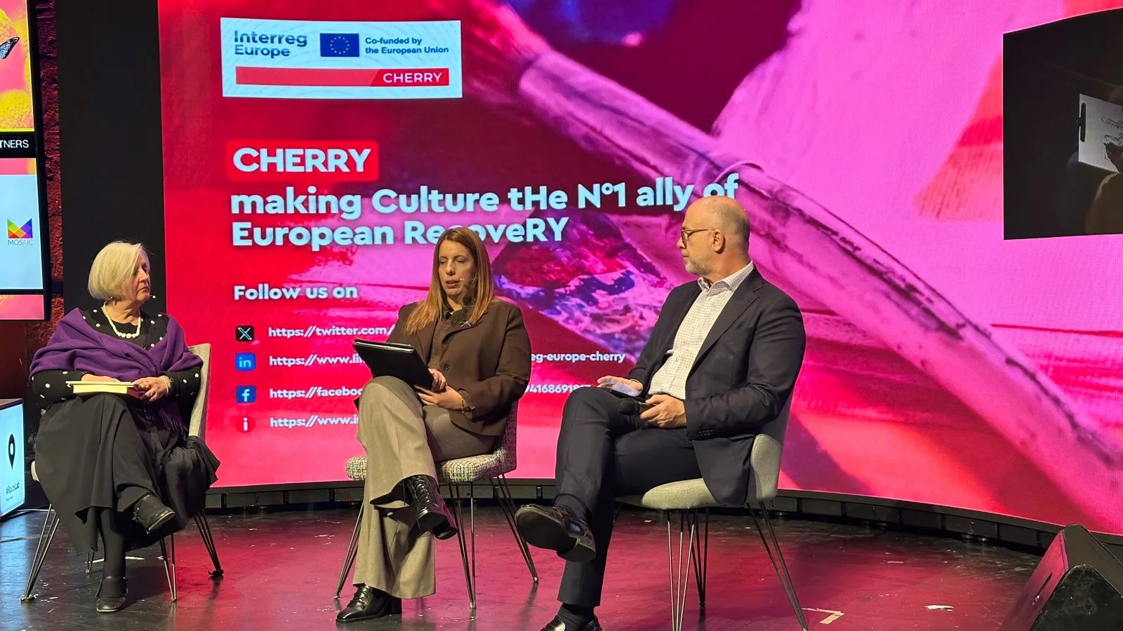 Περιφέρεια: Το “CHERRY” συνομιλεί για τον ψηφιακό μετασχηματισμό των δημιουργικών επιχειρήσεων στο ROUTELAB «UrbanFest 2025» Περιφέρεια: Το “CHERRY” συνομιλεί για τον ψηφιακό μετασχηματισμό των δημιουργικών επιχειρήσεων στο ROUTELAB «UrbanFest 2025»