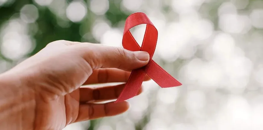 Παγκόσμια ημέρα κατά του AIDS: Μόνο το 30% των ασθενών εμφανίζει συμπτώματα