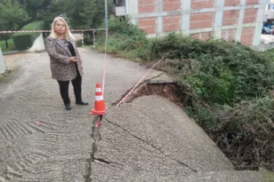 Πάτρα – Οδός Ομήρου: Μια γειτονιά «βυθίζεται»