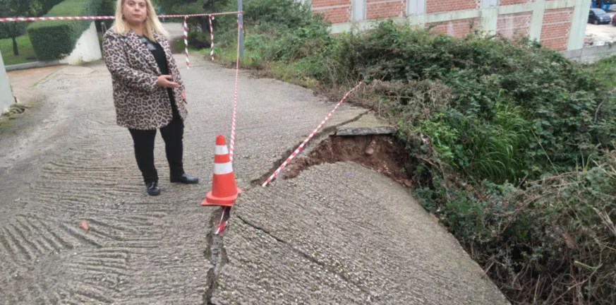 Πάτρα - Οδός Ομήρου: Μια γειτονιά «βυθίζεται»