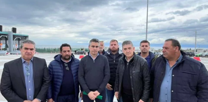 Αγρότες-Δυτική Ελλάδα: Τα αιτήματα πήγαν στον υπουργό - Ξεκίνημα μπλόκων και σε Ερύμανθο, σήμερα και η Αιγιάλεια