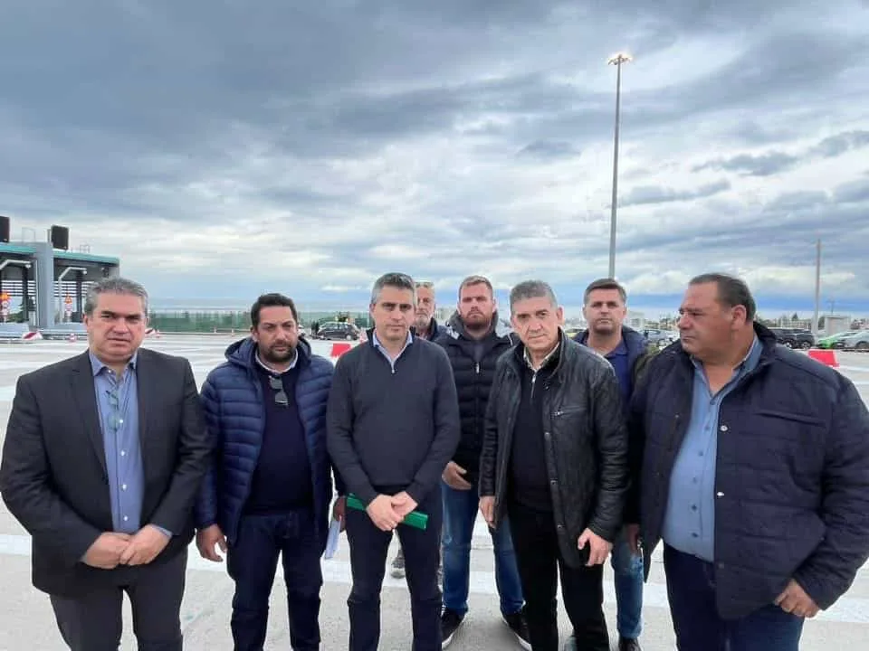 Αγρότες-Δυτική Ελλάδα: Τα αιτήματα πήγαν στον υπουργό - Ξεκίνημα μπλόκων και σε Ερύμανθο, σήμερα και η Αιγιάλεια