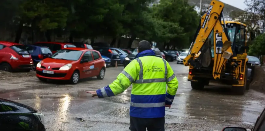 Κακοκαιρία Byron: Ποιοι δρόμοι στην Αττική είναι κλειστοί, ποια σημεία να αποφύγετε