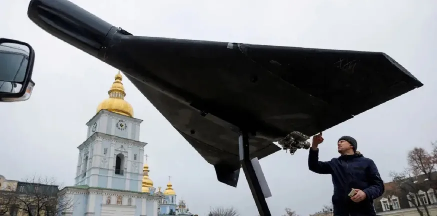 Συναγερμός στη Γαλλία: Πέντε drones πάνω από βάση με πυρηνικά υποβρύχια στο Μπρεστ