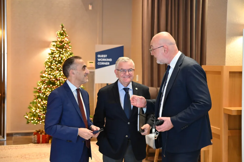 Πάτρα: Ξεκίνησε η Γενική Συνέλευση της Ένωσης Επιμελητήριων με σημαντικούς καλεσμένους, ΦΩΤΟ