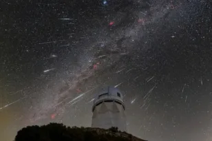 Η βροχή των Διδυμίδων κορυφώνεται: Το πιο εντυπωσιακό ουράνιο θέαμα του χειμώνα