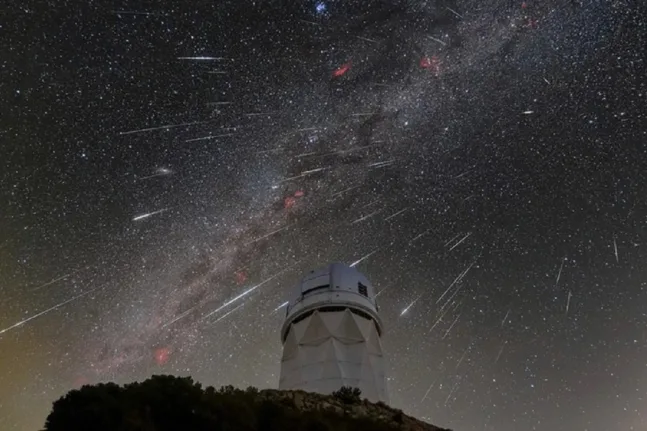 Η βροχή των Διδυμίδων κορυφώνεται: Το πιο εντυπωσιακό ουράνιο θέαμα του χειμώνα