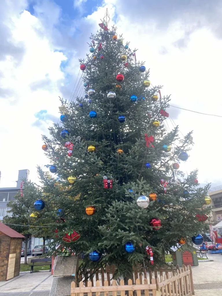 Την Τρίτη 9 Δεκεμβρίου το άναμμα του Χριστουγεννιάτικου δέντρου του Δήμου Δυτικής Αχαΐας