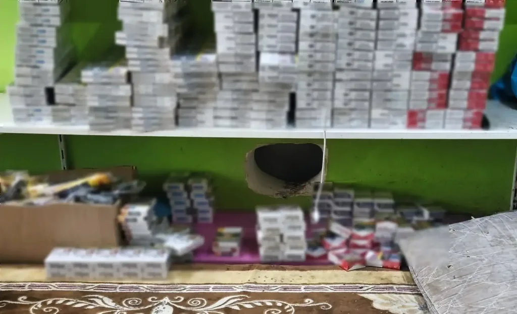 Πώς δρούσε το κύκλωμα που εκμεταλλευόταν ανήλικους για λαθραία τσιγάρα: Τα υπόγεια, οι στρατολόγοι και το “χρέος” ΦΩΤΟ