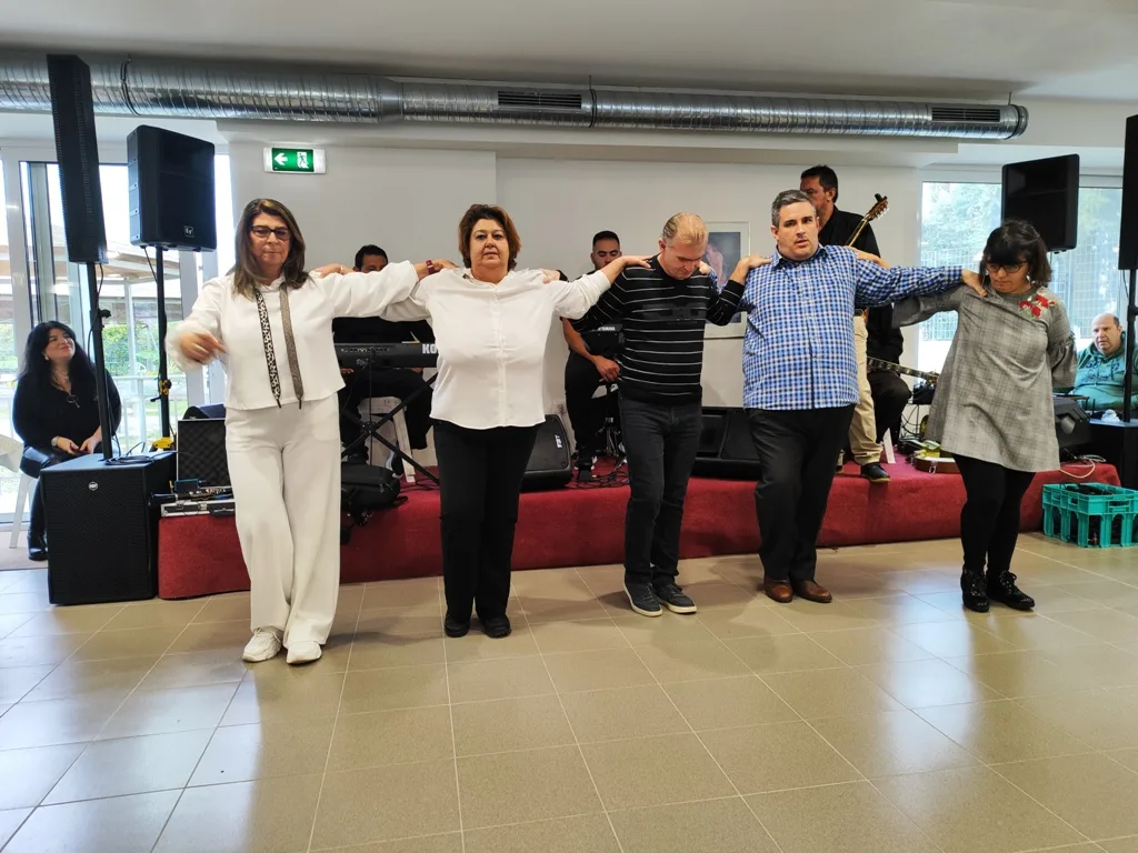 Το γλέντησαν στο ΕΚΑΜΕ Αιγίου ΦΩΤΟ Το γλέντησαν στο ΕΚΑΜΕ Αιγίου ΦΩΤΟ