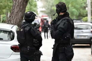 Ποιος είναι ο συλληφθείς στα Καλύβια: Βαρύ ποινικό παρελθόν με καταδίκη για βιασμό και ανθρωποκτονία