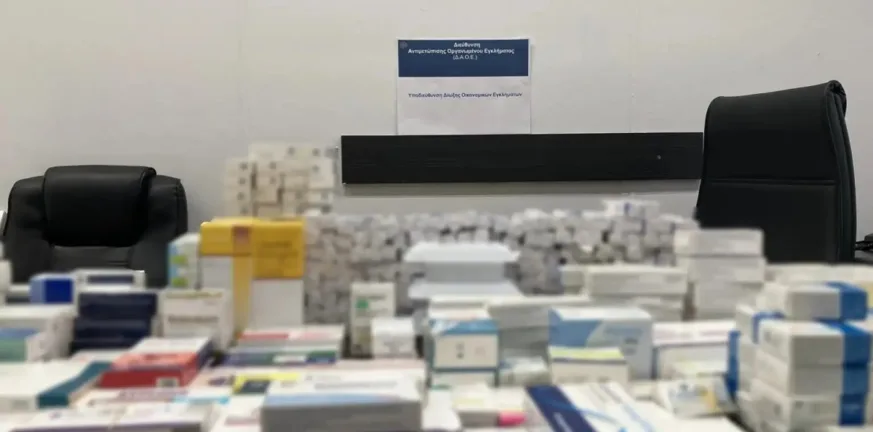 Κύκλωμα γιατρών και φαρμακοποιού εξαπατούσε τον ΕΟΠΥΥ με χιλιάδες εικονικές συνταγές: Τρεις συλλήψεις, πάνω από 12.800 ψεύτικες εκτελέσεις