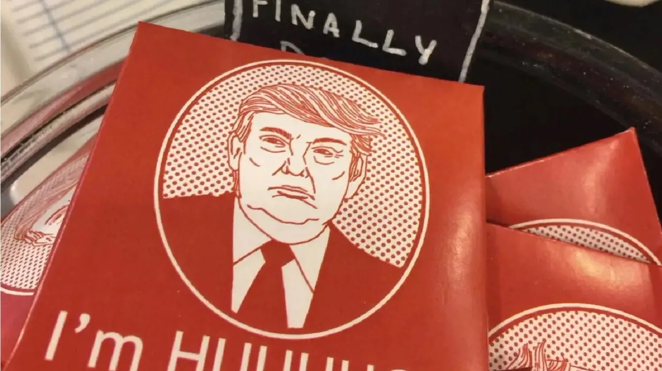 «Φωτιά» στην Ουάσινγκτον: Οι 95.000 φωτογραφίες Επστάιν που φέρνουν ξανά στο προσκήνιο Τραμπ, Κλίντον και Γκέιτς «Φωτιά» στην Ουάσινγκτον: Οι 95.000 φωτογραφίες Επστάιν που φέρνουν ξανά στο προσκήνιο Τραμπ, Κλίντον και Γκέιτς