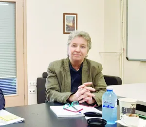 Μαλλιώρη - Αρβανίτη για τη βία εφήβων: Η τιμωρία δεν είναι λύση - Φάρμακο η εκπαίδευση στην επικοινωνία και τον σεβασμό