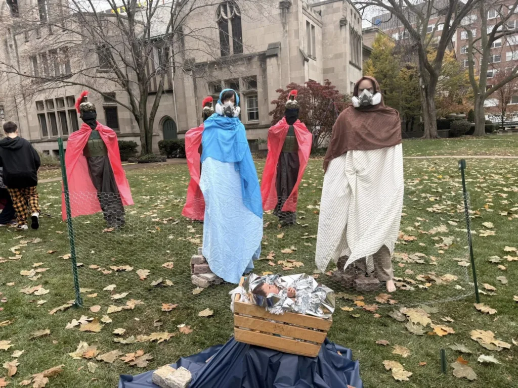 Σικάγο: Φάτνη-μήνυμα για τους μετανάστες προκαλεί θύελλα αντιδράσεων - Η εκκλησία επιμένει στο «ριζοσπαστικό» έργο