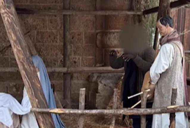 Ιταλία: Έκανε το άγαλμα σε χριστουγεννιάτικη φάτνη για να μη συλληφθεί!