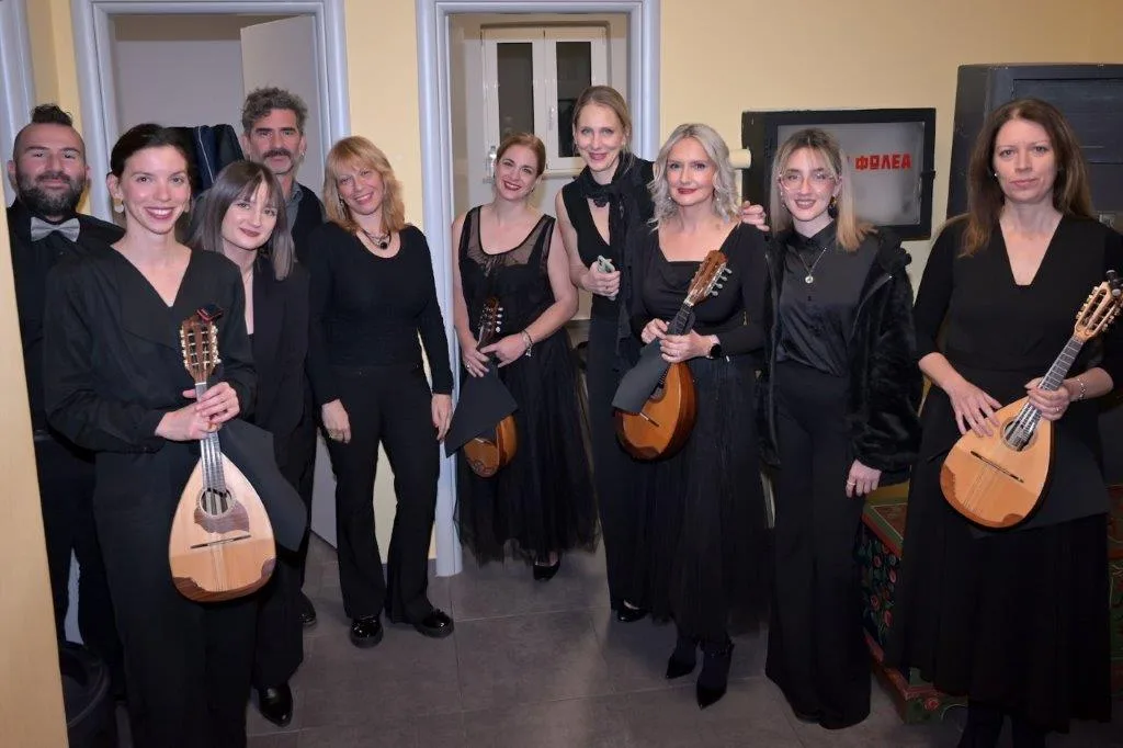 «Ατέλειωτο» χειροκρότημα για την Ορχήστρα Νυκτών Εγχόρδων του Δήμου Πατρέων «Θανάσης Τσιπινάκης»