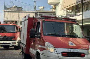 Αγρίνιο: Φωτιά σε σοφίτα από καμινάδα ανήμερα των Χριστουγέννων – Άμεση επέμβαση της Πυροσβεστικής BINTEO