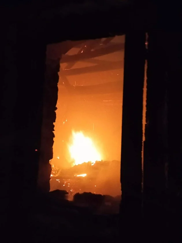 Παρανάλωμα σπίτι στο Θέρμο ΦΩΤΟ Παρανάλωμα σπίτι στο Θέρμο ΦΩΤΟ