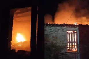 Παρανάλωμα σπίτι στο Θέρμο ΦΩΤΟ