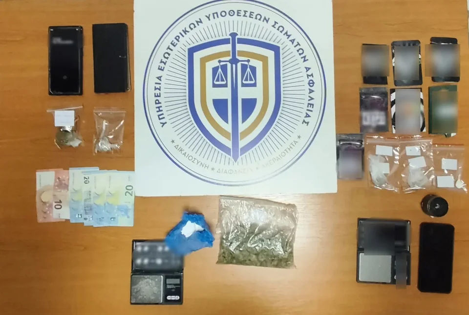 Κύκλωμα ναρκωτικών με «σφραγίδα» εκ των έσω: Στο εδώλιο και υπαρχιπυροσβέστης ΦΩΤΟ-ΒΙΝΤΕΟ