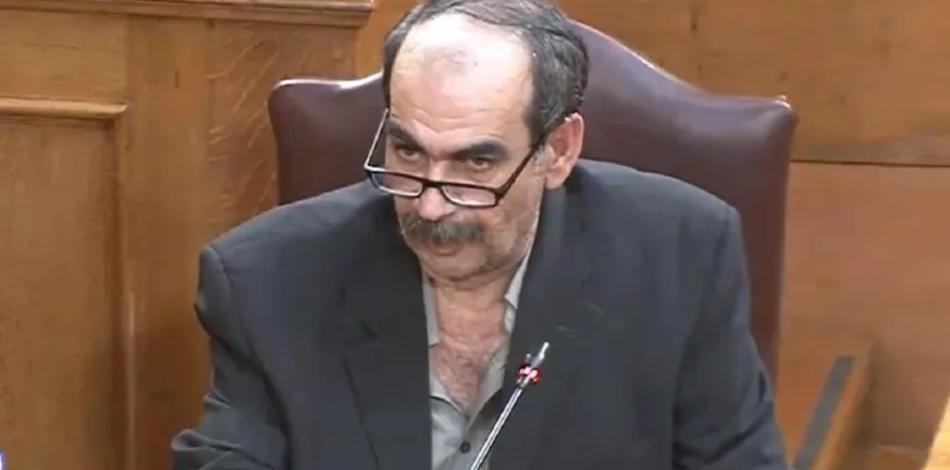 Κατεπείγουσα προκαταρκτική για τον «Φραπέ» μετά το χάος στην Εξεταστική – Πιθανό αυτόφωρο μέχρι τα μεσάνυχτα