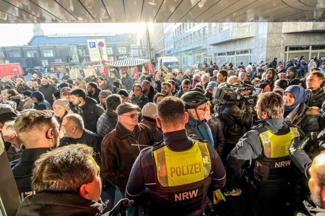 Γερμανία: Κινηματογραφική ληστεία σε τράπεζα με ριφιφί-Δείτε το ποσό που «πέταξε» ΒΙΝΤΕΟ