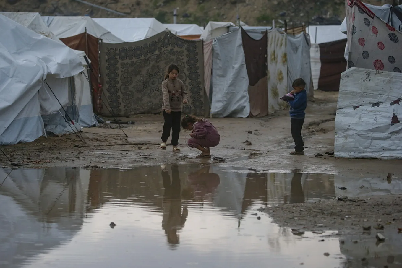 Κακοκαιρία Byron: Χτύπησε τη Γάζα, τουλάχιστον 14 οι νεκροί, πολλά τα κατεστραμμένα σπίτια Κακοκαιρία Byron: Χτύπησε τη Γάζα, τουλάχιστον 14 οι νεκροί, πολλά τα κατεστραμμένα σπίτια