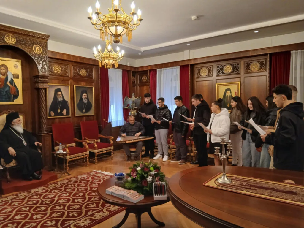 Ευχές προς τον Σεβασμιώτατο Μητροπολίτη Καλαβρύτων και Αιγιαλείας κ. Ιερώνυμο ενόψει Χριστουγέννων, ΦΩΤΟ