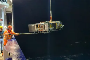 Νέα ωκεανογραφική αποστολή στη Σαντορίνη: Εστίαση στο σεισμικό σμήνος του 2025