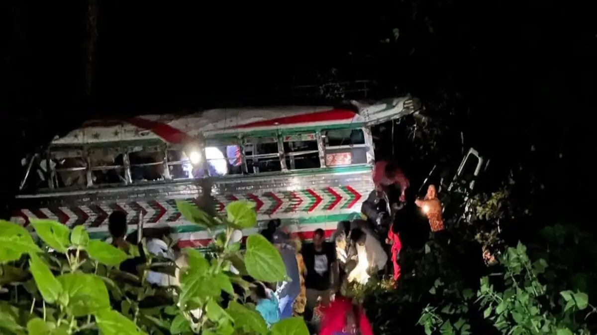 Δεκάδες νεκροί και τραυματίες στη Γουατεμάλα έπειτα από πτώση λεωφορείου σε φαράγγι