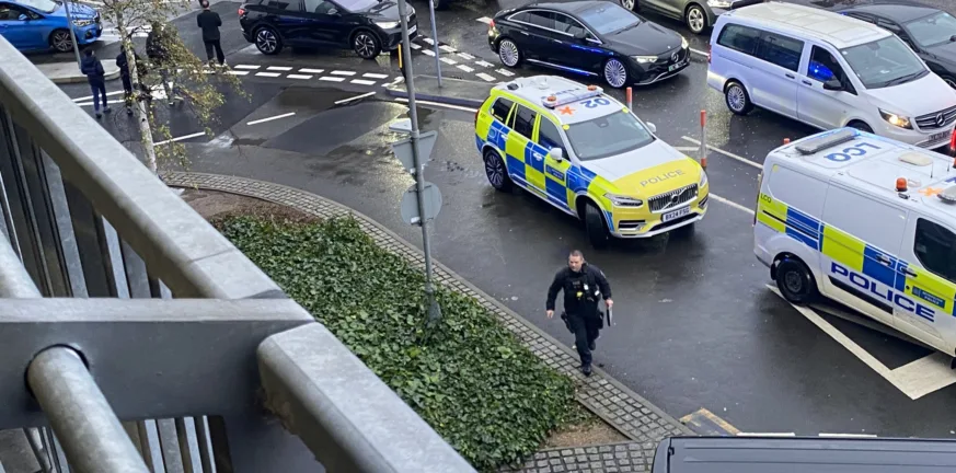 Συναγερμός στο Χίθροου: Επίθεση με σπρέι πιπεριού σε πολυώροφο πάρκινγκ, συνελήφθη ύποπτος ΦΩΤΟ-ΒΙΝΤΕΟ