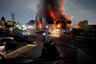 Οι Ουκρανοί κατηγορούν τους Ρώσους ότι επιτέθηκαν με drone σε τουρκικό εμπορικό πλοίο στη Μαύρη Θάλασσα, ΒΙΝΤΕΟ