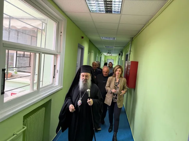 Ο Μητροπολίτης Πατρών σε Ιδρύματα της πόλης, ΦΩΤΟ