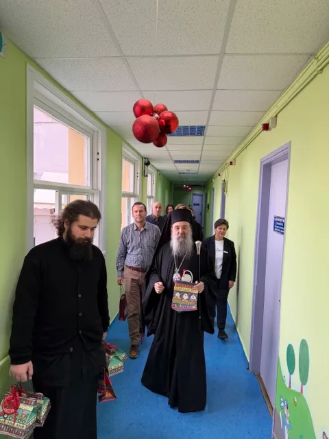 Ο Μητροπολίτης Πατρών σε Ιδρύματα της πόλης, ΦΩΤΟ