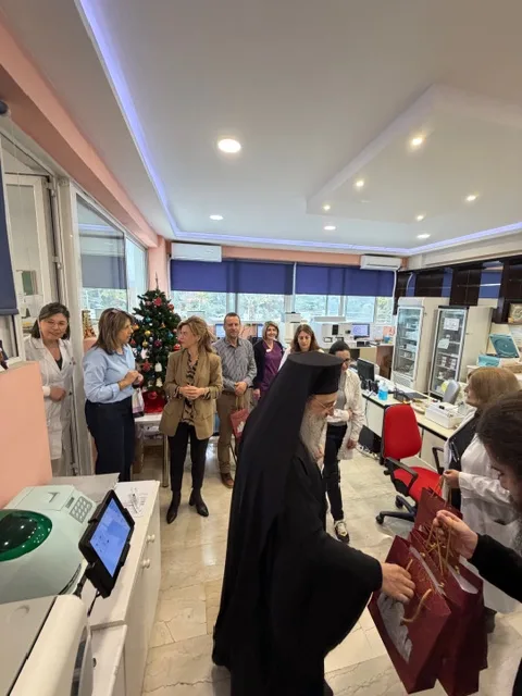 Ο Μητροπολίτης Πατρών σε Ιδρύματα της πόλης, ΦΩΤΟ