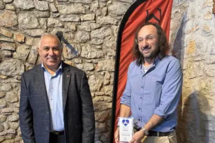 Τιμητική βράβευση για τον Αντιδήμαρχο Αιγιαλείας Γιώργο Φραγκονικολόπουλο για το έργο του στα αδέσποτα ζώα