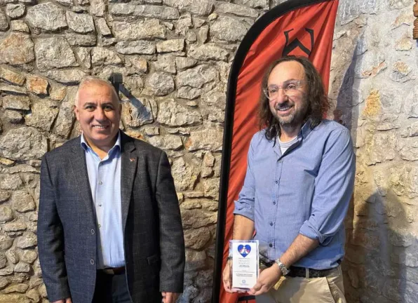 Τιμητική βράβευση για τον Αντιδήμαρχο Αιγιαλείας Γιώργο Φραγκονικολόπουλο για το έργο του στα αδέσποτα ζώα