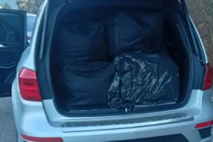 Ιωάννινα: Καταδίωξη με 215 κιλά κάνναβης και παιδί στο αυτοκίνητο – Στον εισαγγελέα τρεις συλληφθέντες ΦΩΤΟ-ΒΙΝΤΕΟ