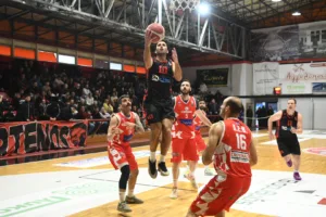 Η Παναχαϊκή νίκησε και την ΑΕ Βαρθολομιού κι αρχίζει να βλέπει άνοδο - Φωτογραφία