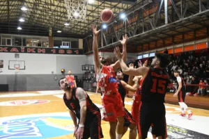 Η Παναχαϊκή νίκησε και την ΑΕ Βαρθολομιού κι αρχίζει να βλέπει άνοδο - Φωτογραφία