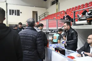 Α1 ΕΣΚΑ-Η: Ενταση, αποβολές και «καμπάνες» στο ΕΑΠ-Κεραυνός Αιγίου Α1 ΕΣΚΑ-Η: Ενταση, αποβολές και «καμπάνες» στο ΕΑΠ-Κεραυνός Αιγίου