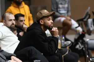 10+1 φωτογραφίες από τη νίκη-πρόκριση του Προμηθέα