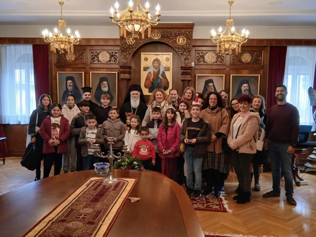 Ευχές προς τον Σεβασμιώτατο Μητροπολίτη Καλαβρύτων και Αιγιαλείας κ. Ιερώνυμο ενόψει Χριστουγέννων, ΦΩΤΟ