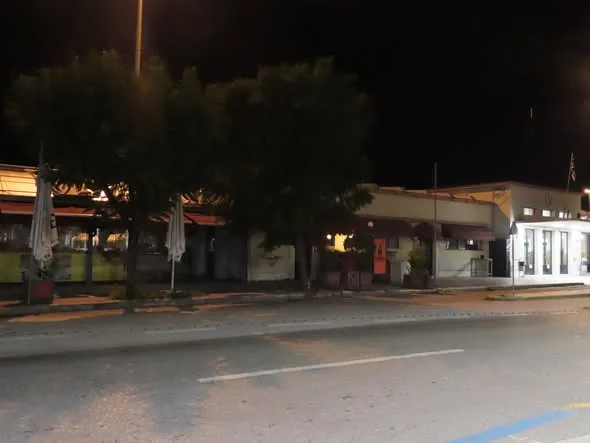 Τέλος εποχής για ιστορικό καφέ στην Πάτρα ΦΩΤΟ Τέλος εποχής για ιστορικό καφέ στην Πάτρα ΦΩΤΟ