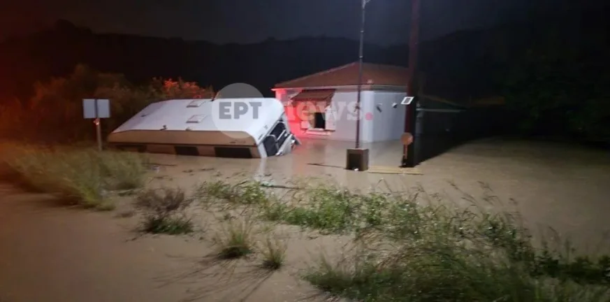 Κακοκαιρία Byron: Πλημμύρες στη Φοινικούντα, παρασύρθηκε τροχόσπιτο ΦΩΤΟ