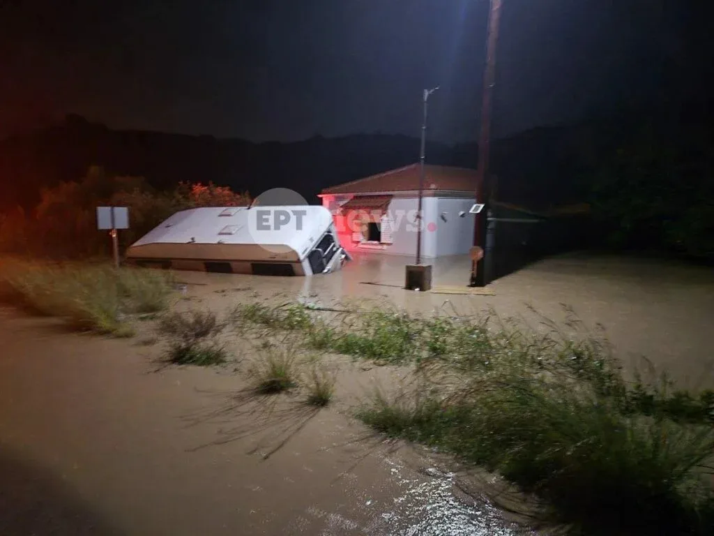 Κακοκαιρία Byron: Πλημμύρες στη Φοινικούντα, παρασύρθηκε τροχόσπιτο ΦΩΤΟ